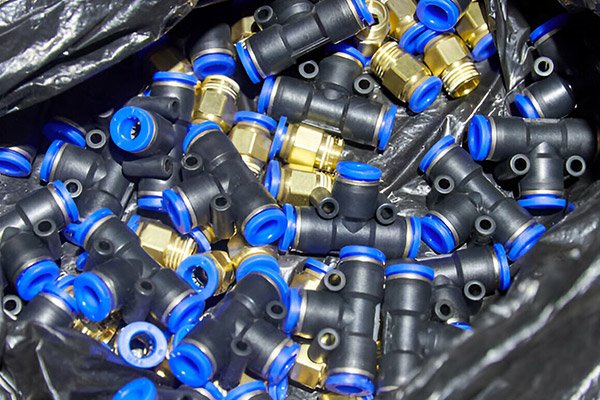 خرید انواع اتصالات پنوماتیک - فروشگاه پنوایر